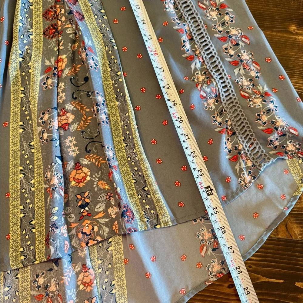 Knox Rose Women’s Boho Gray Multicolor Floral Peasant Top Size S - Picture 7 of 7